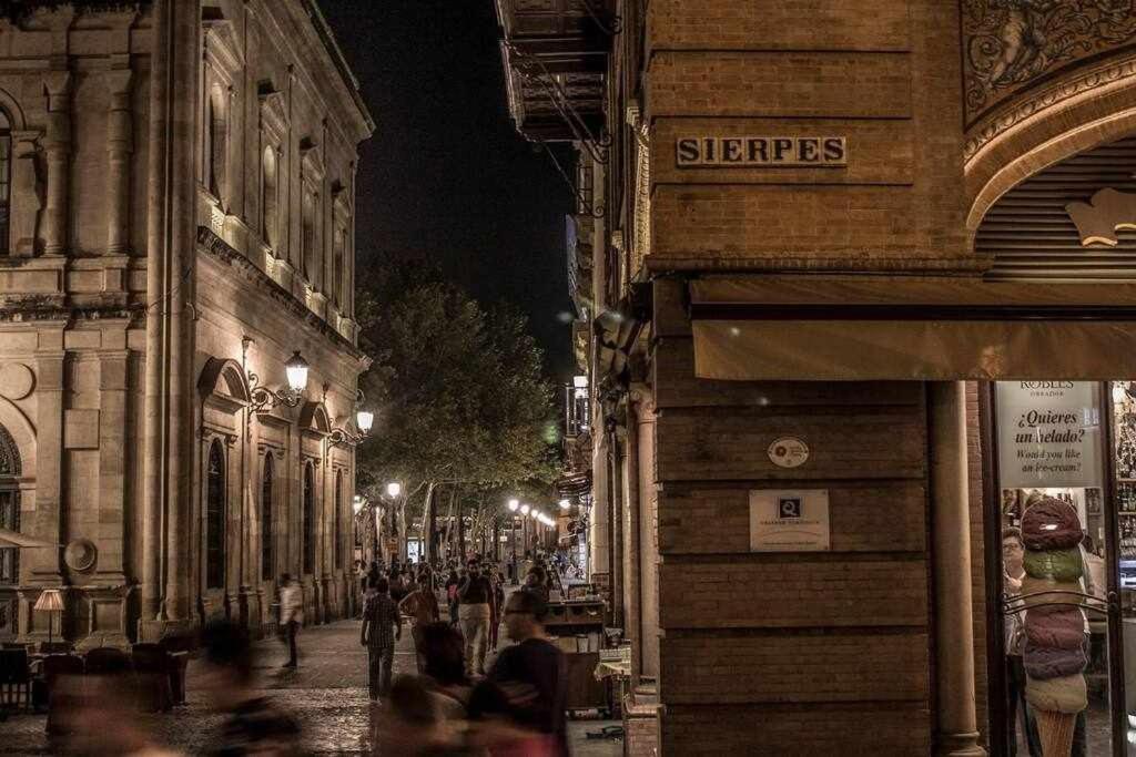 Casa Con Piscina Junto Catedral De Sevilla Kültér fotó
