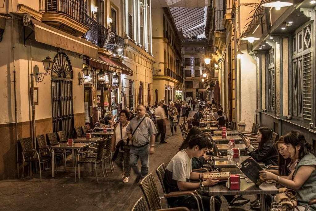 Casa Con Piscina Junto Catedral De Sevilla Kültér fotó