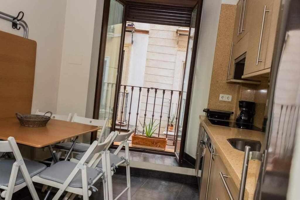 Casa Con Piscina Junto Catedral De Sevilla Kültér fotó